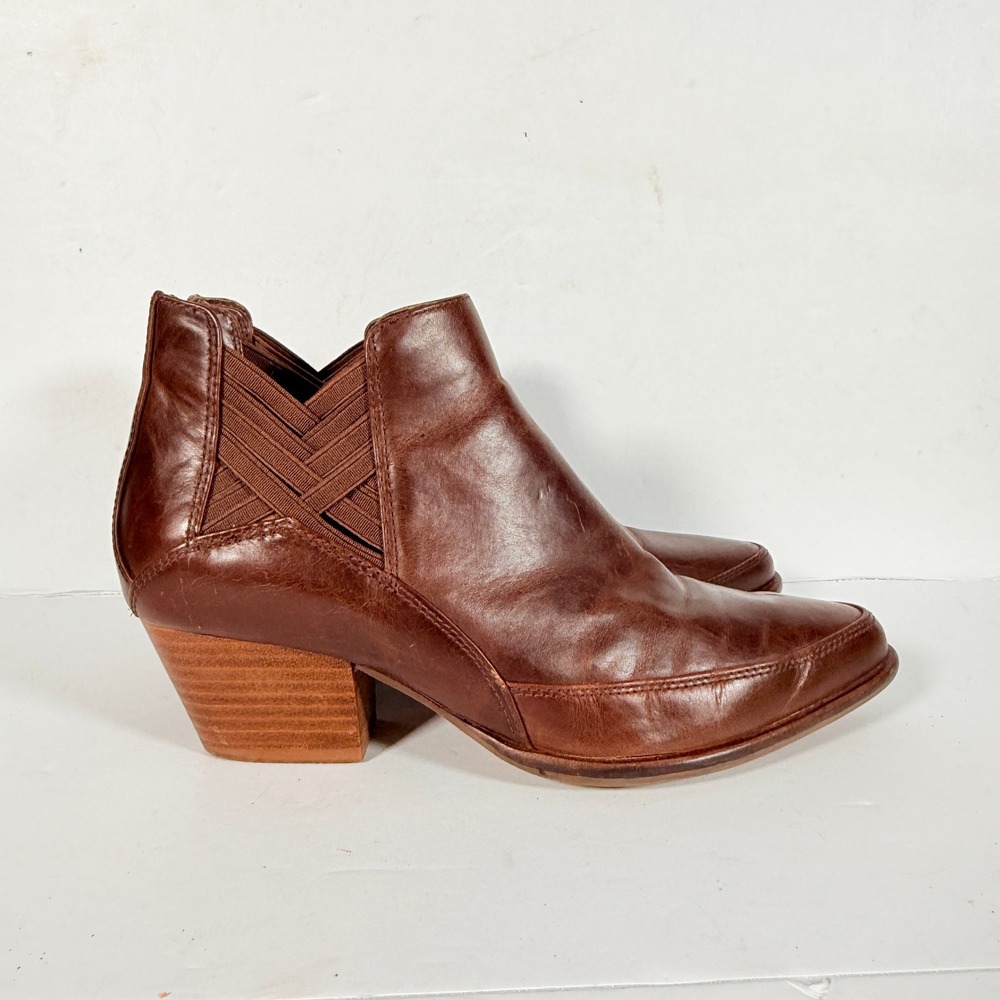 Kelsi Dagger Brooklyn Brown Leather Pointed Toe Womens Ankle Booties Size 8 - Picture 5 of 9